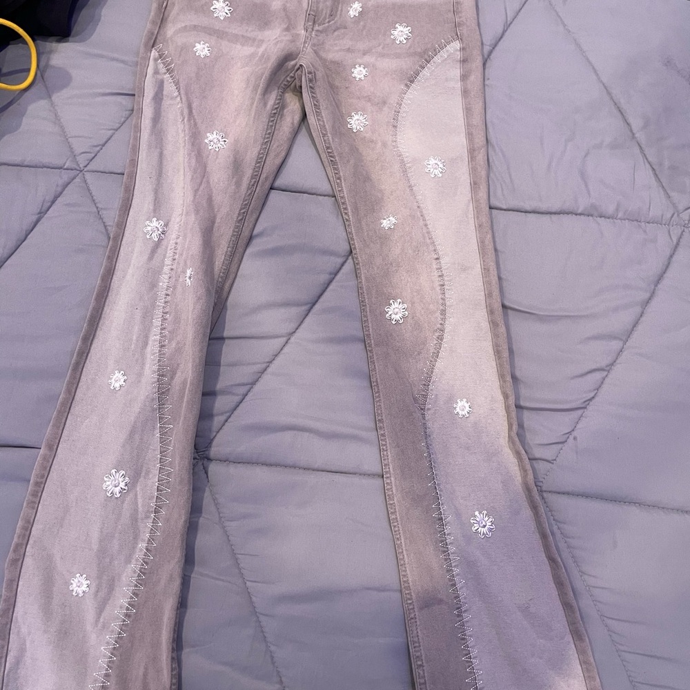 Stylish Gray Embroidered Men's Jeans